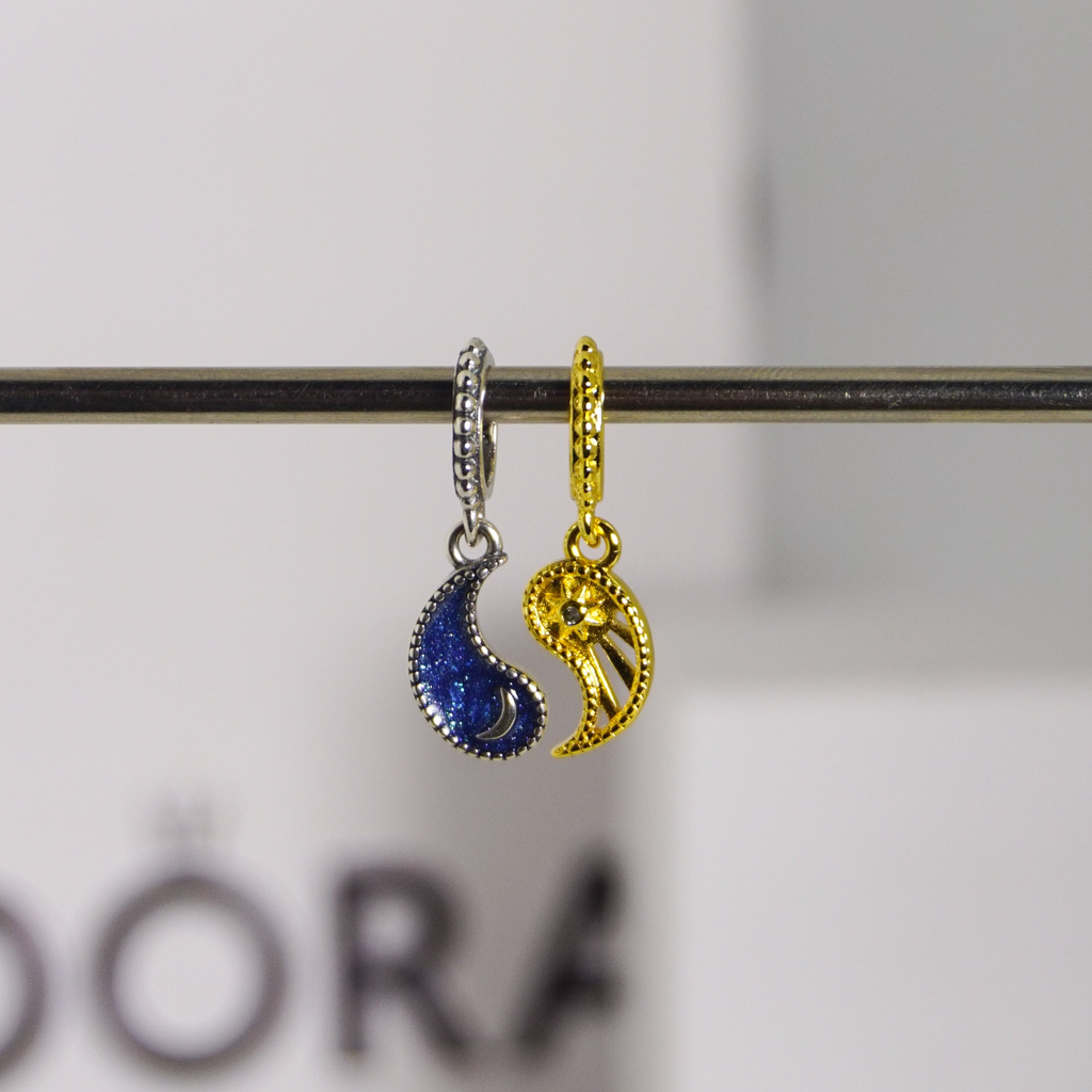 Charm Doble Sol y Luna Celestial