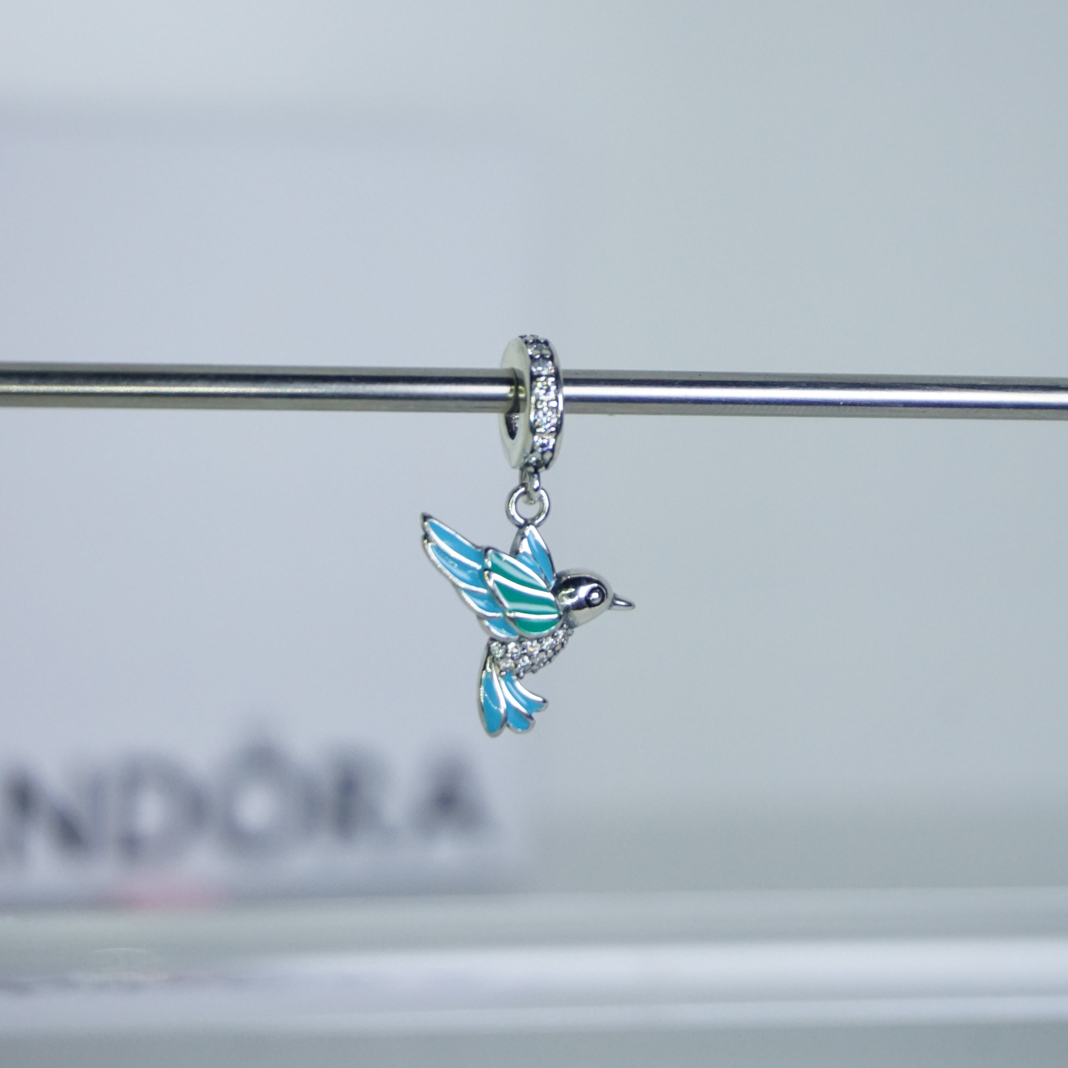 Charm Colibrí