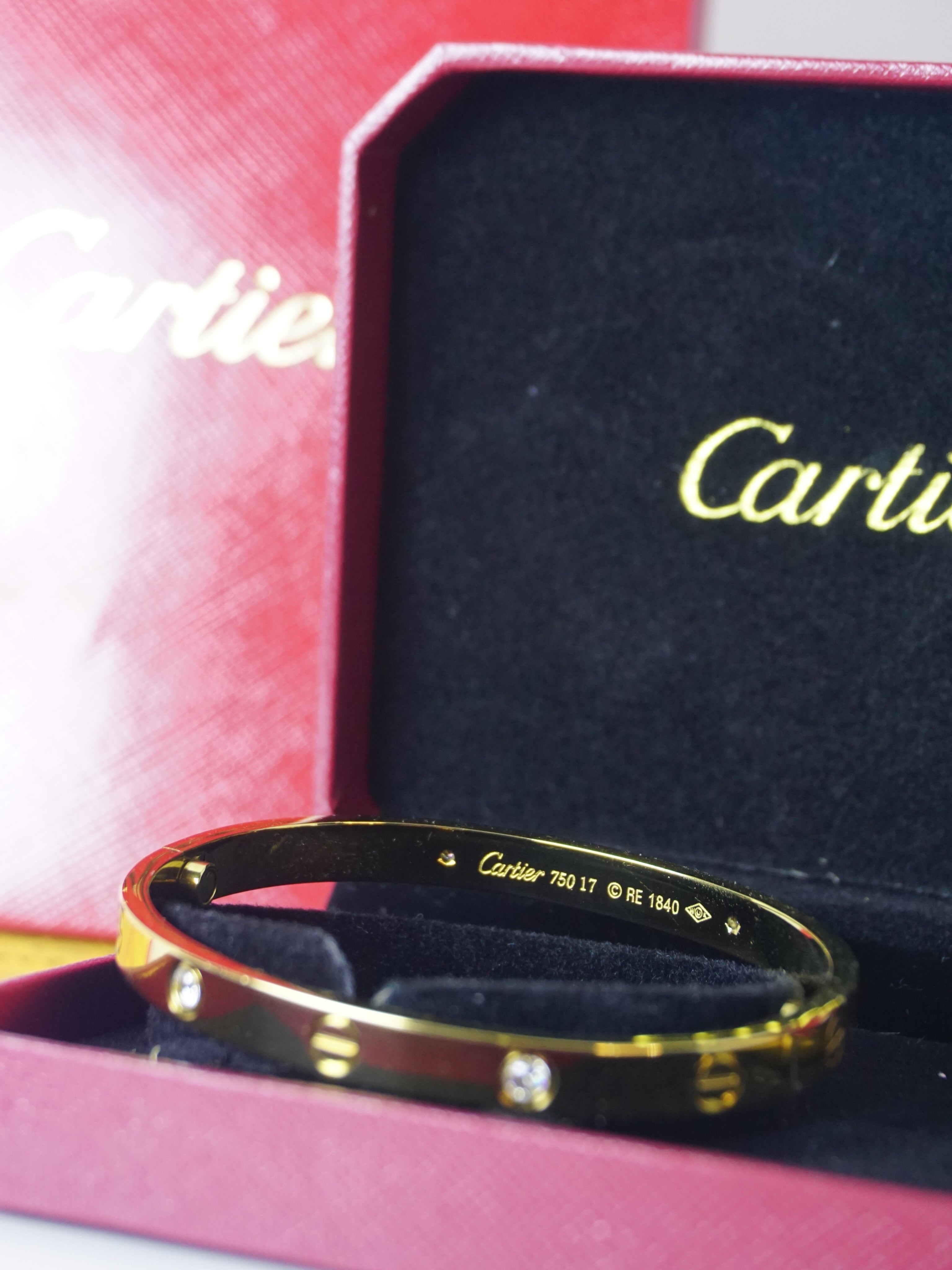 LOVE Brazalete Oro