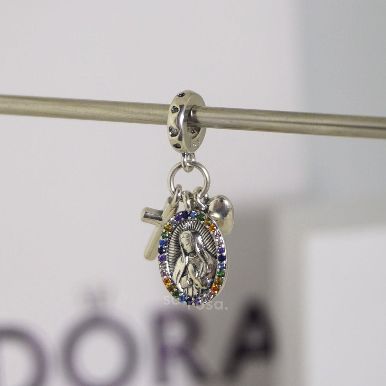 Charm Virgen Protectora