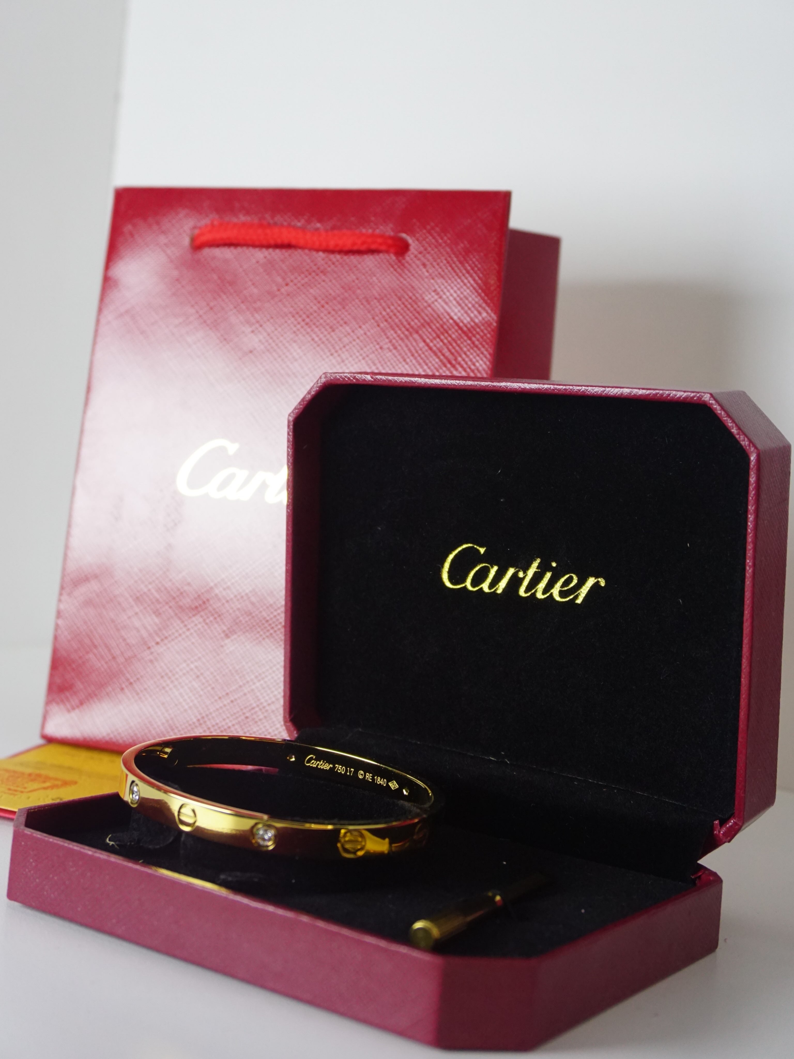 LOVE Brazalete Oro