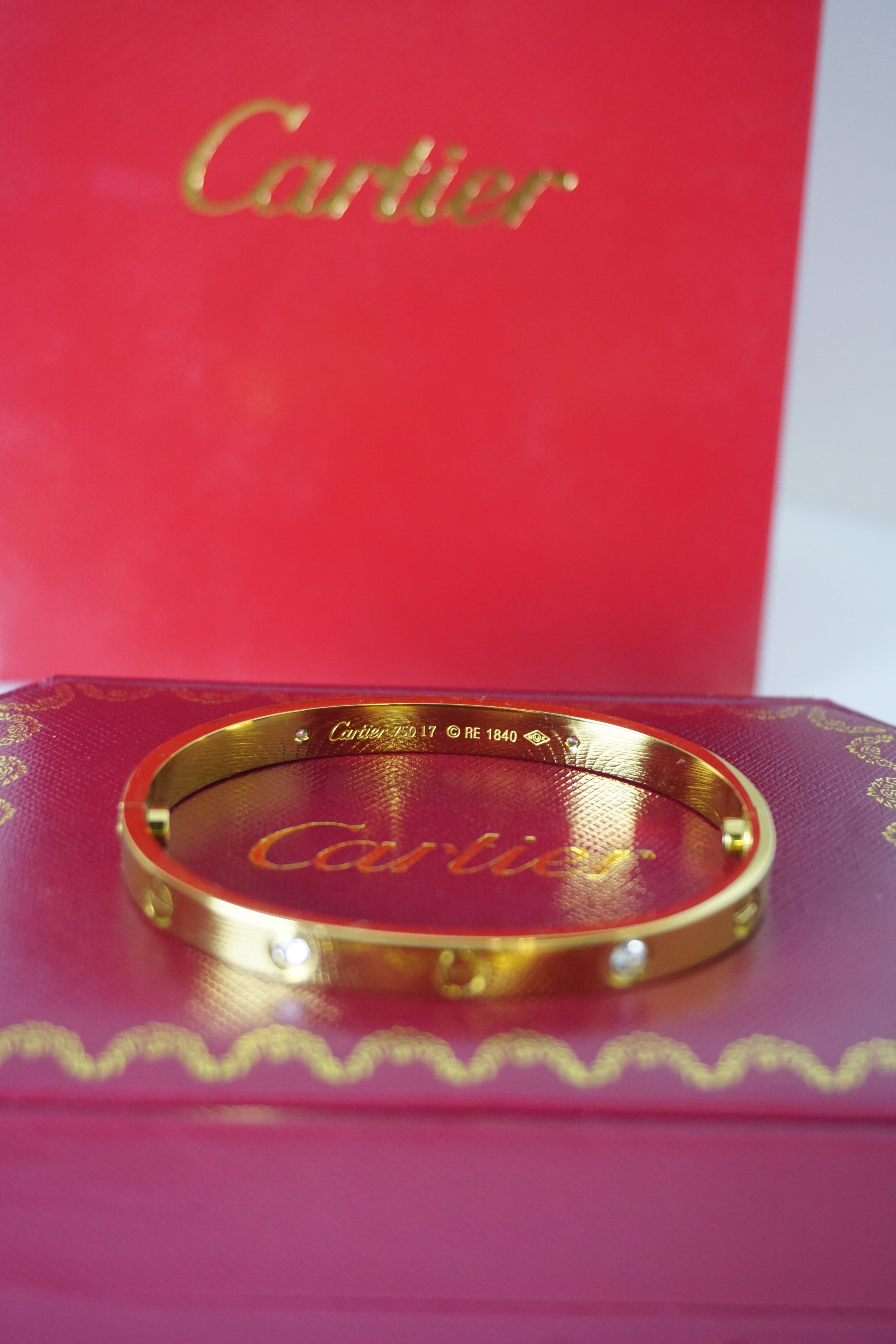 LOVE Brazalete Oro