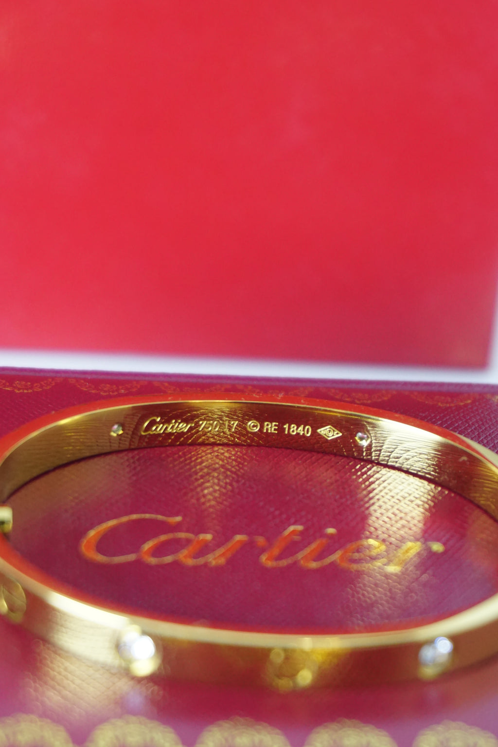 LOVE Brazalete Oro