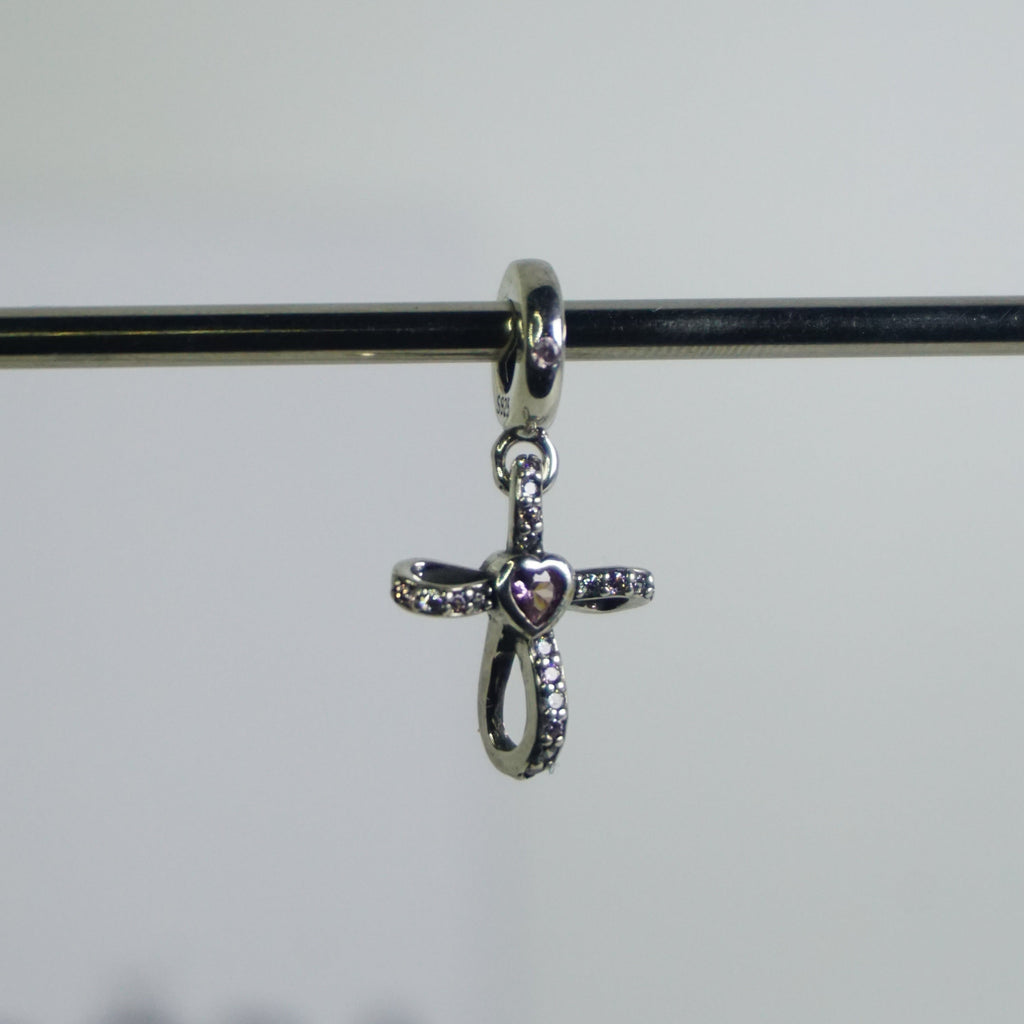 Charm Cruz Amor Infinito